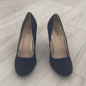 Blue closed toe heels